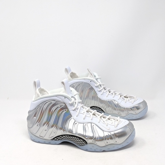 Nike Air Foamposite One Grey Suede? The Fat Cat Collective